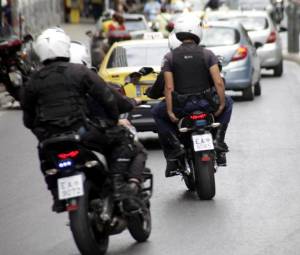 Αστυνομικός της ΔΙ.ΑΣ. απέτρεψε αυτοκτονία στην Πάτρα