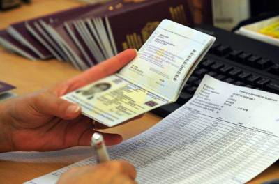 Συλλήψεις για πλαστά χαρτιά στο αεροδρόμιο Καλαμάτας