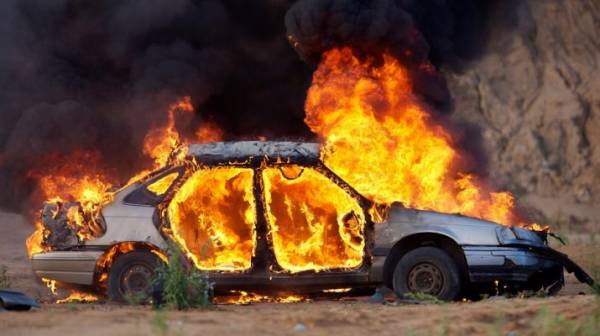 Αυξάνονται τα αυτοκίνητα που αρπάζουν φωτιά εν κινήσει στην Ελλάδα