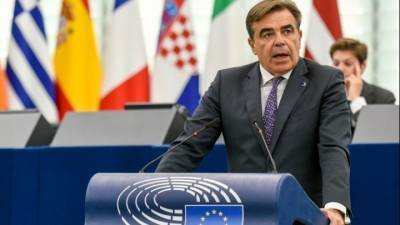 Σχοινάς: Συνεργασία με τις αρχές για ενίσχυση της ασφάλειας γύρω από τις συναγωγές και τα εβραϊκά ιδρύματα