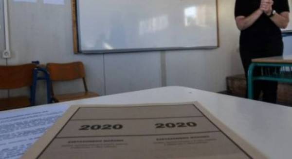 Πανελλήνιες 2020: Λιποθύμησε καθηγήτρια στην Πάτρα